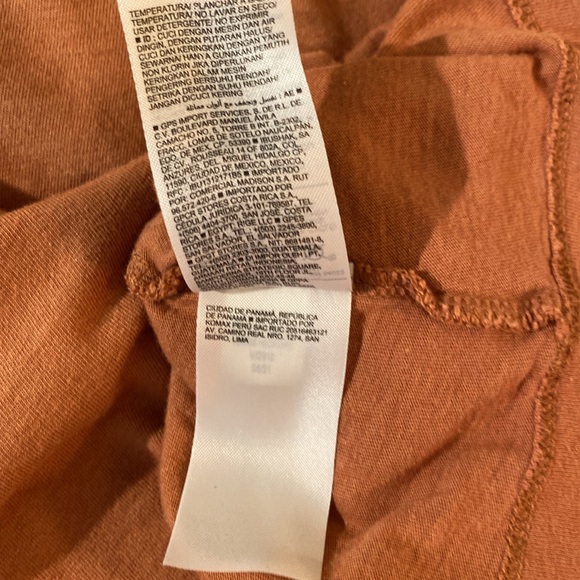 Old Navy - Maternity double layer top. Size M - Picture 5 of 11